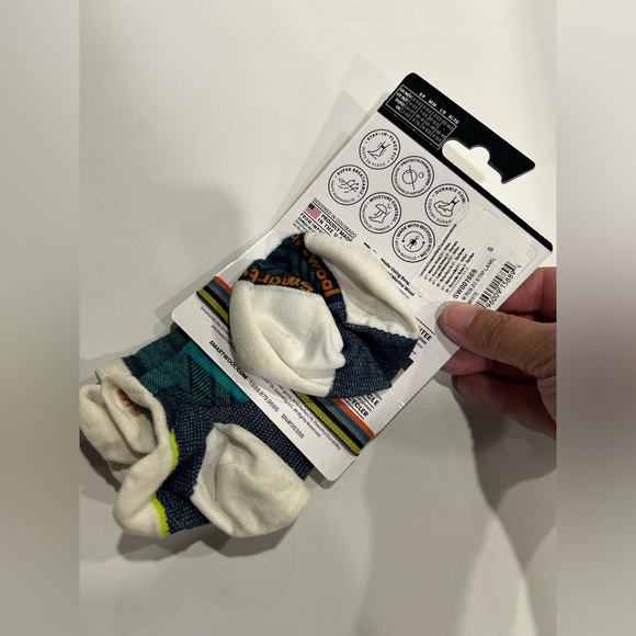 Smartwool Women's Small Run Zero Cushion Striped Low Ankle Socks Teal Blue NWT - Picture 4 of 6